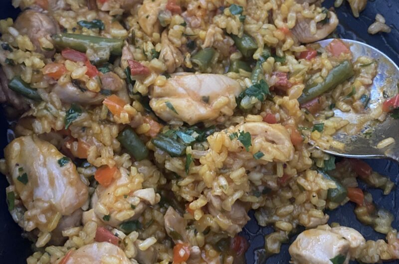 Hähnchen Paella mit Chorizo